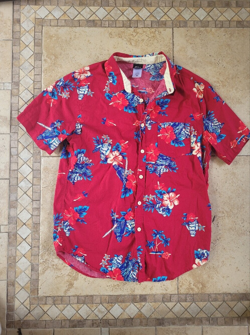 Star Ward Hawaiian Men's Red Floral Short-Sleeve Button-Up Shirt